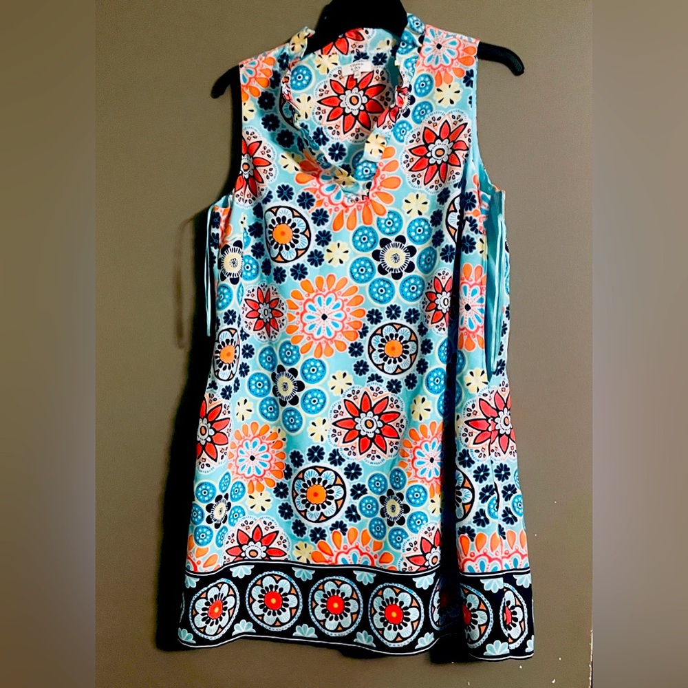 Crown & Ivy Women’s light weight Summer Midi Dress with pockets size M-8/10